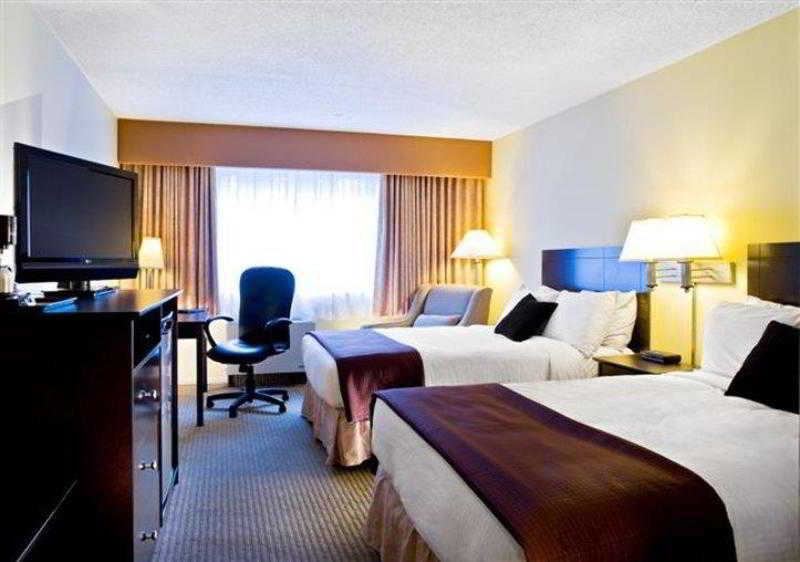 Best Western Cowichan Valley Inn Duncan Habitación foto